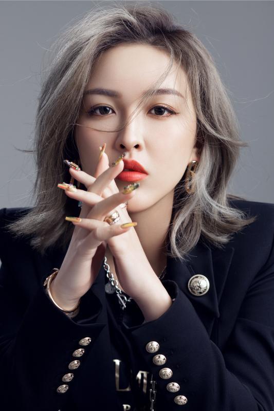 张凯毅爆料医美了吗视频,揭秘明星整形真相  第1张
