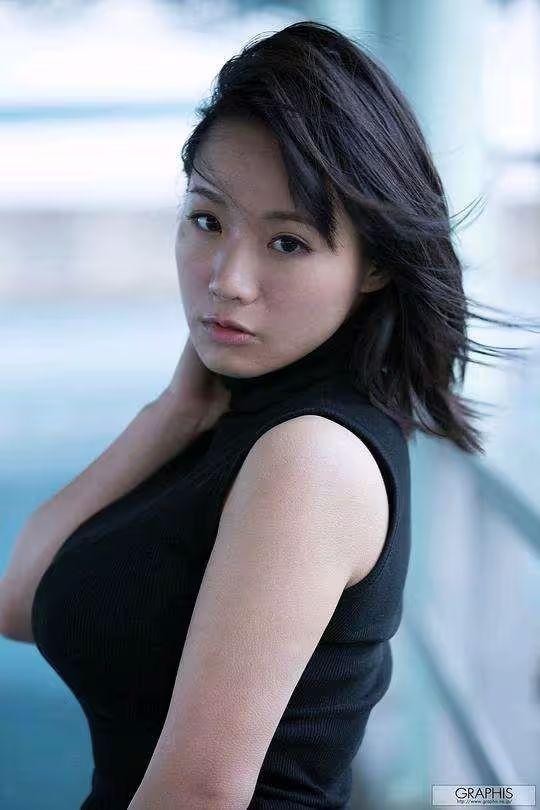田钟瞳作品在线观看,在线观看，探索视觉艺术的无限魅力  第2张