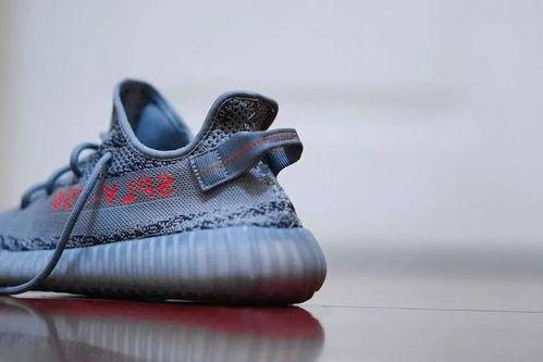 yeezy最新爆料,潮流鞋王再掀狂潮，神秘新品即将亮相  第3张